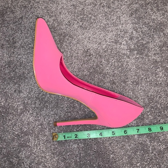 ❗️SOLD❗️NIB Hot Pink Shoe Republic Heels - Picture 4 of 4